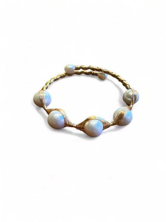 Weekender Pearl Cuff