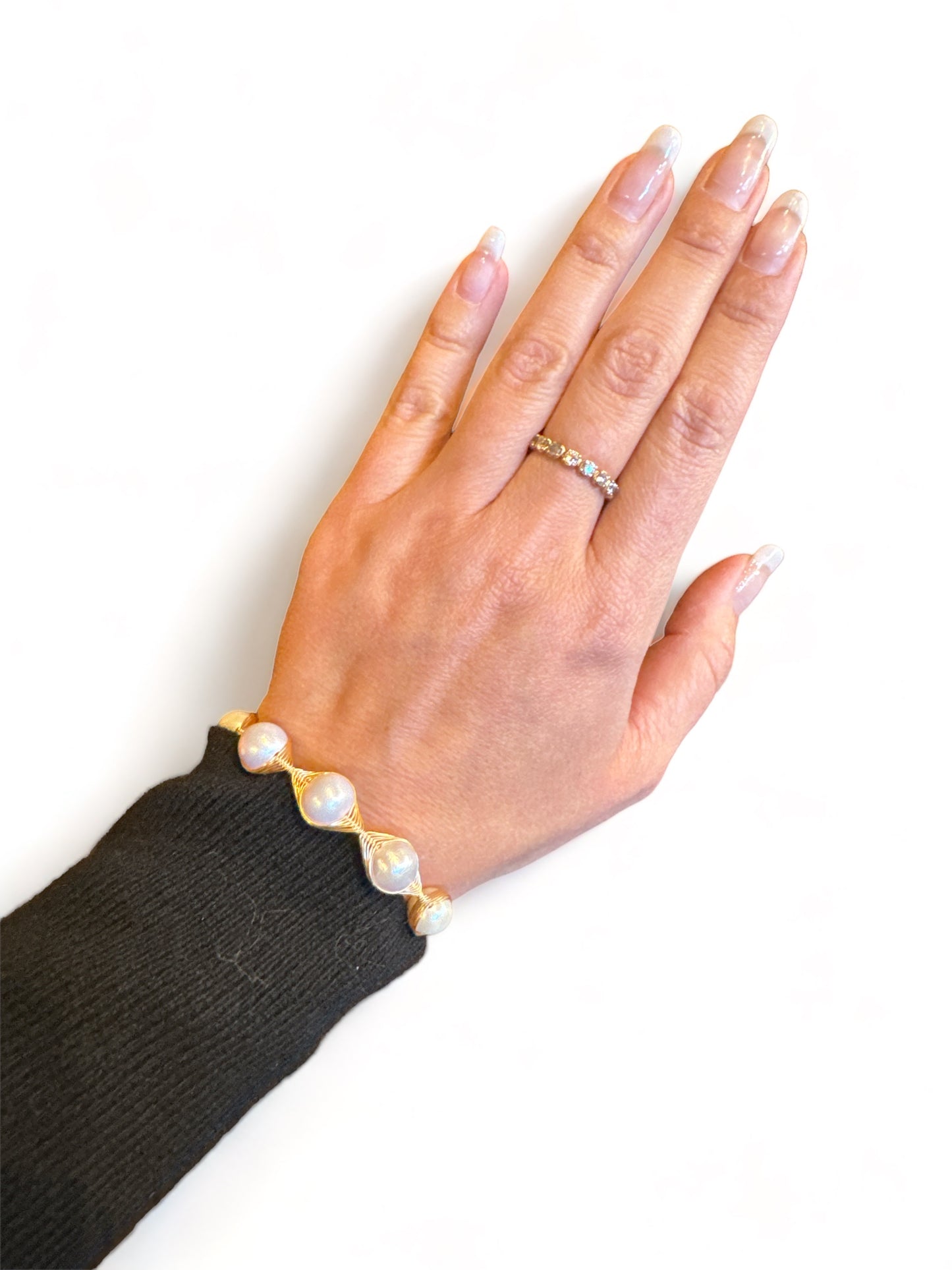 Weekender Pearl Cuff